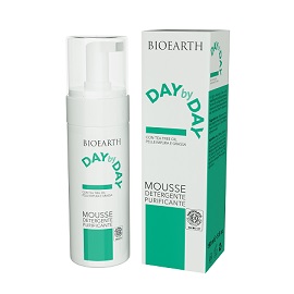 DAY BY DAY MOUSSE DETERGENTE PURIFICANTE 150 ML - Farmacia Rossi2 - Farmacia Rossi 