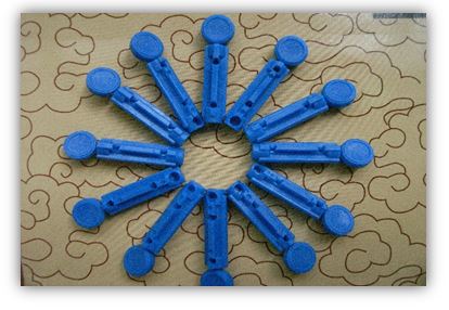 LANCETTE PUNGIDITO WELLION LANCET GAUGE 28 25 PEZZI - Farmacia Rossi2 - Farmacia Rossi 